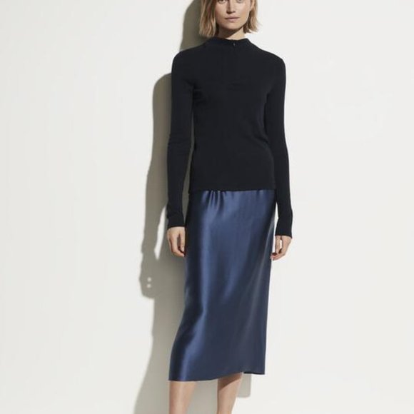 Vince Tops - NWT Vince Long sleeve Half Zip Mock Neck Pullover in Coastal. Size small.